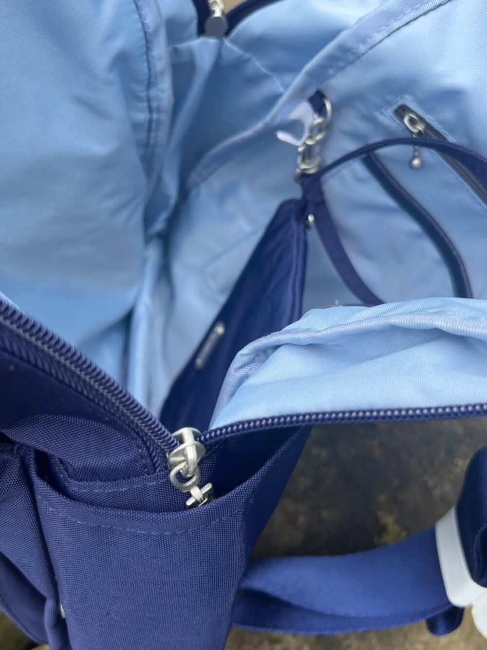 Baggaliini everyday backpack navy blue includes RIFD wallet NWT - Picture 11 of 16